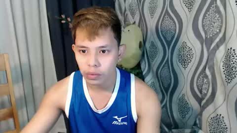 Max online show from February 25, 3:21 am