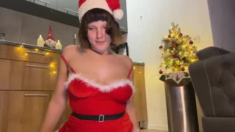 mei online show from December 23, 9:08 pm