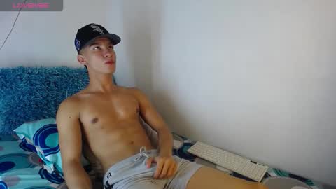 babyandy_x online show from October 2, 9:24 pm