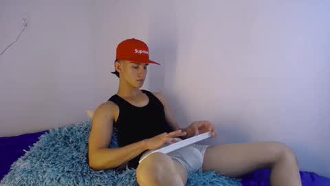 babyandy_x online show from December 22, 11:22 pm