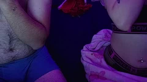 babygurl2033 online show from June 14, 4:25 am