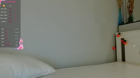 Lilly 3 online show from October 26, 5:12 pm