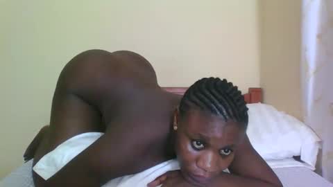 PRISCILLAH online show from April 8, 8:45 pm