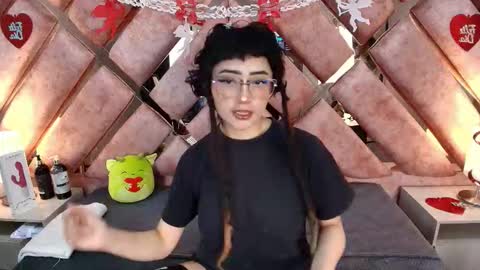 Snapshot of babyyrasta666 chatting on September 11, 3:30 am BABY RASTA DANN online show from September 11, 3:30 am