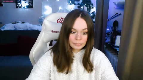 Lin online show from December 7, 6:10 pm