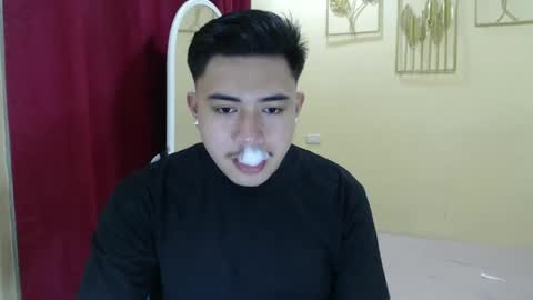 Snapshot of badboy_hanns chatting on December 8, 12:52 pm HANNS online show from December 8, 12:52 pm