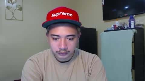 Snapshot of badboy_hanns chatting on January 4, 3:17 pm HANNS online show from January 4, 3:17 pm