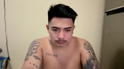 Snapshot of badboy_hanns chatting on October 15, 11:00 am HANNS online show from October 15, 11:00 am