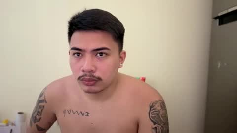 Snapshot of badboy_hanns chatting on October 24, 6:58 am HANNS online show from October 24, 6:58 am