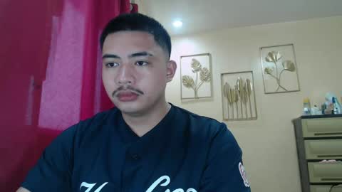 Snapshot of badboy_hanns chatting on February 12, 3:51 am HANNS online show from February 12, 3:51 am