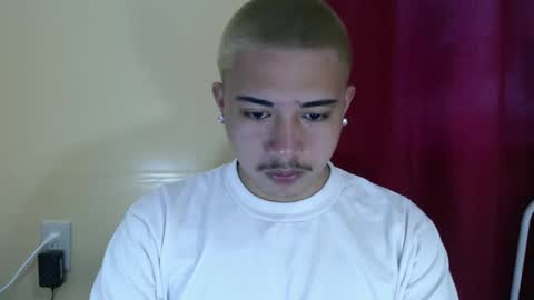 Snapshot of badboy_hanns chatting on December 16, 7:15 am HANNS online show from December 16, 7:15 am