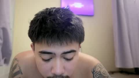 Snapshot of badboy_hanns chatting on October 2, 7:23 pm HANNS online show from October 2, 7:23 pm