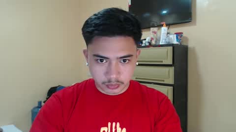 Snapshot of badboy_hanns chatting on December 12, 5:37 pm HANNS online show from December 12, 5:37 pm