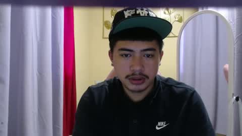 Snapshot of badboy_hanns chatting on September 9, 8:36 am HANNS online show from September 9, 8:36 am