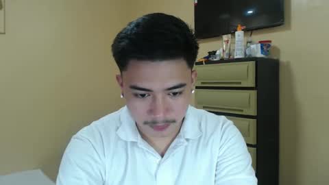 Snapshot of badboy_hanns chatting on December 12, 8:57 am HANNS online show from December 12, 8:57 am