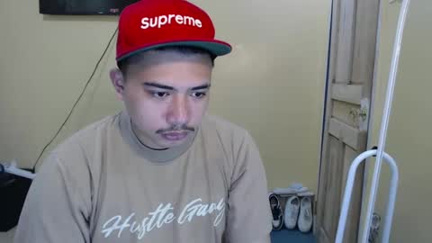 Snapshot of badboy_hanns chatting on January 24, 12:52 am HANNS online show from January 24, 12:52 am