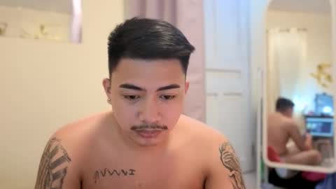 Snapshot of badboy_hanns chatting on October 14, 9:23 am HANNS online show from October 14, 9:23 am