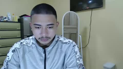 Snapshot of badboy_hanns chatting on January 14, 7:27 am HANNS online show from January 14, 7:27 am