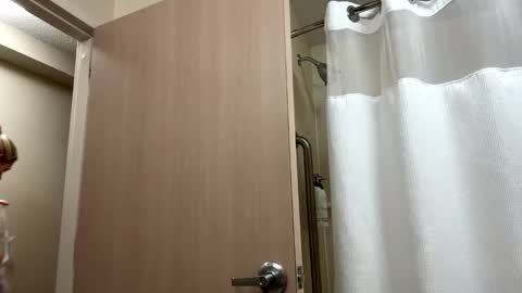 Snapshot of badboyson65 chatting on November 1, 11:26 pm HotWifeFun32 online show from November 1, 11:26 pm