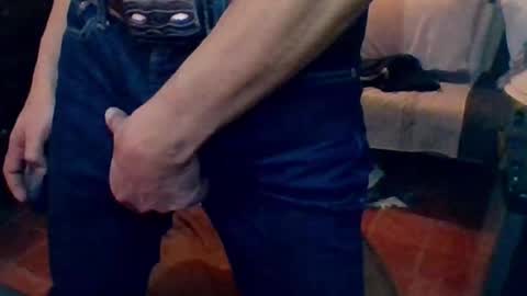 Mexican livin Off the Wall online show from February 10, 1:24 am