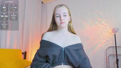 Alice online show from April 20, 4:54 pm