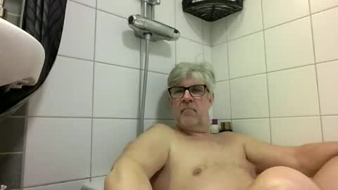 baggelina75 online show from February 12, 7:06 pm