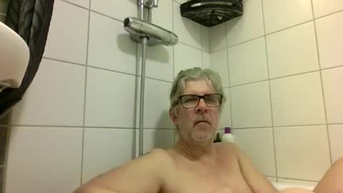 baggelina75 online show from April 22, 7:10 pm