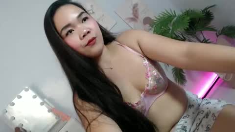 bahraini_gurl17 online show from December 4, 5:51 am