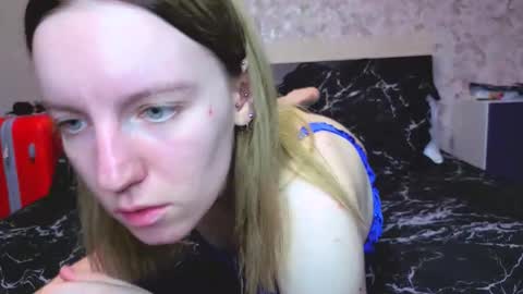 holly online show from November 21, 5:44 pm