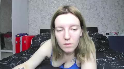 holly online show from September 11, 3:35 pm