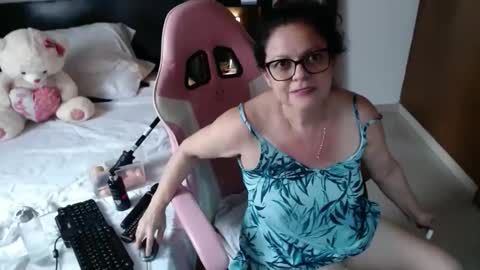 sandra online show from November 1, 3:55 pm