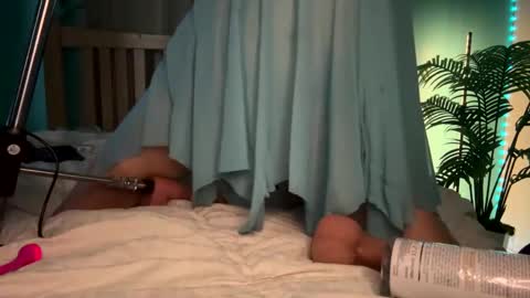 My name  BailiJade   online show from October 28, 6:47 am