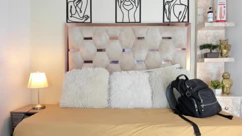 ballesteros_ online show from September 21, 7:01 am