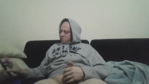 Snapshot of ballzrockwell chatting on December 30, 5:02 pm ballzrockwell online show from December 30, 5:02 pm