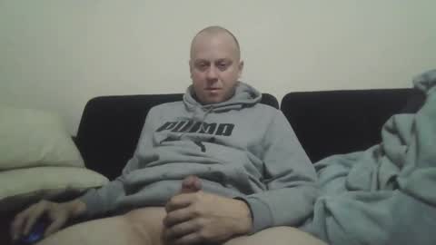 Snapshot of ballzrockwell chatting on December 11, 5:25 pm ballzrockwell online show from December 11, 5:25 pm