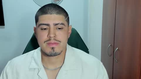 Snapshot of baltazardupont chatting on October 23, 12:39 pm Andres - online show from October 23, 12:39 pm
