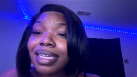 bambii122 online show from December 1, 11:58 pm