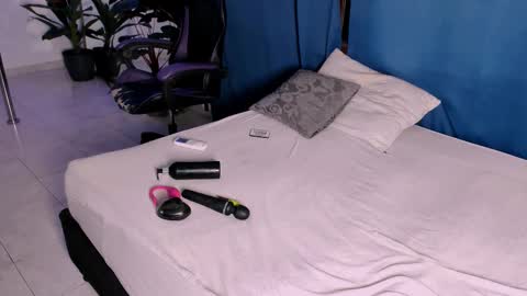 cataliana online show from October 24, 2:12 am