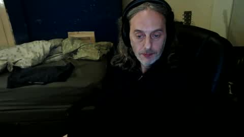 bangintoleather online show from April 18, 2:35 am