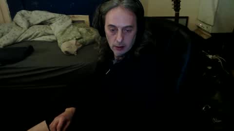 bangintoleather online show from February 7, 4:15 am