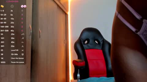 Nicolle  online show from January 19, 8:02 am