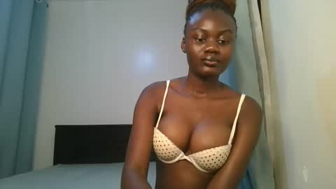 queen online show from November 1, 11:15 pm