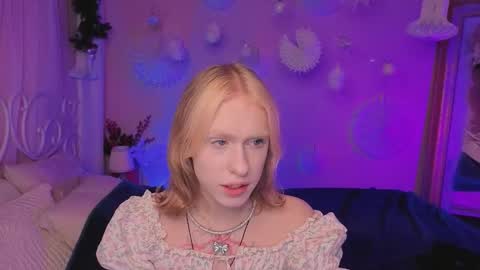 barbie_richy online show from December 18, 12:22 pm