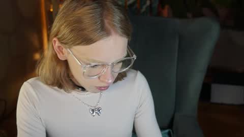 barbie_richy online show from November 12, 6:16 am