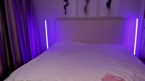  Emma online show from May 10, 8:04 pm