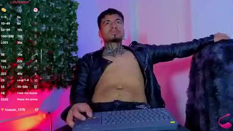 bastian66_ online show from July 13, 2:48 am