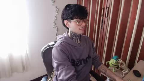 Bastiel online show from December 15, 2:46 pm