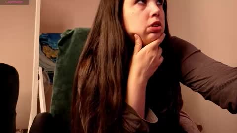 battymoll online show from October 11, 3:59 pm