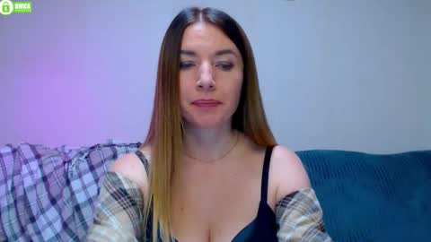 Snapshot of bb__bonami_ chatting on October 9, 4:12 pm bb__bonami_ online show from October 9, 4:12 pm