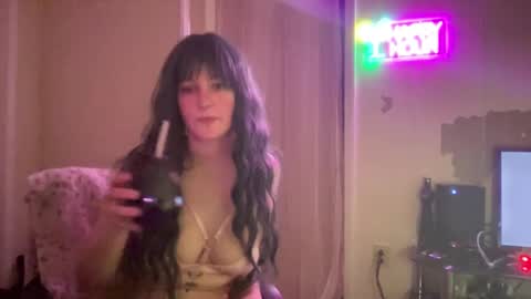 bb kiwi online show from December 7, 1:19 am